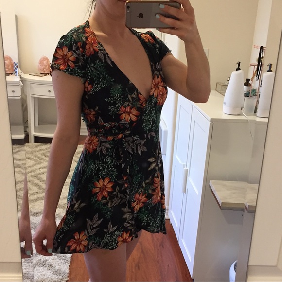 🤗 SOLD on eBay 🤗 Wrap dress - Picture 2 of 6